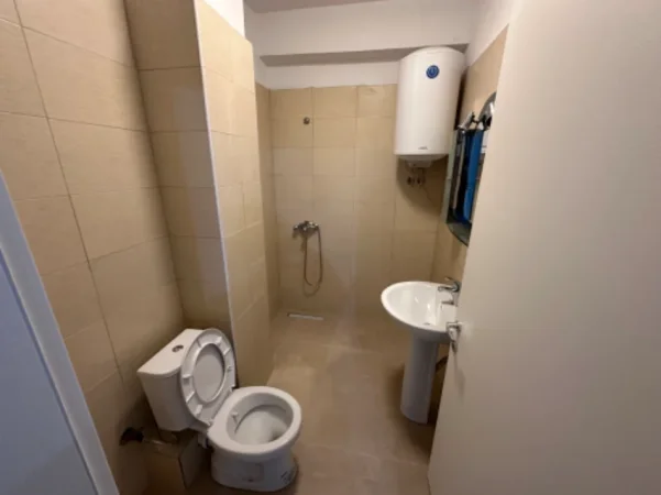 Tirane, jepet me qera apartament 2+1 Kati 9, 140 m² 500 € (Kompleksi Fratari Astir)