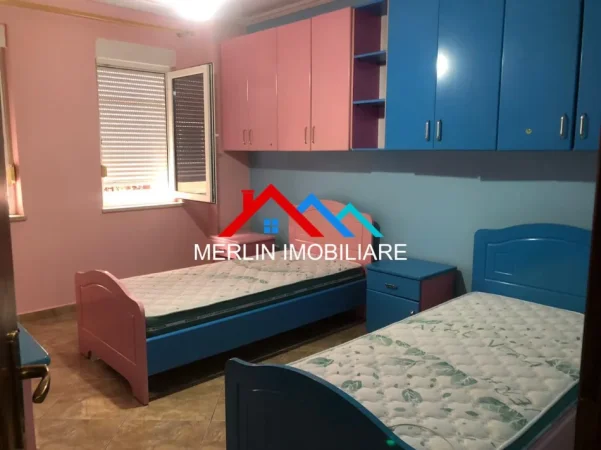 Tirane, shitet apartament 2+1+Ballkon Kati 3, 134 m² 260.500 € (RRUGA KOLOMBO,LIQENI I THATE)