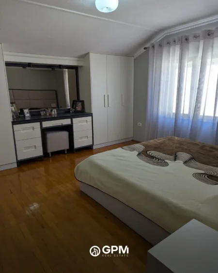 Vilë tre katëshe në shitje në Don Bosko‼️