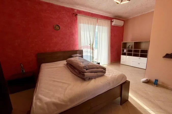 Tirane, shitet Vile 3 Katshe , 300 m² 410.000 € 