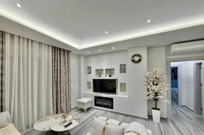 Tirane, jepet me qera apartament 2+1 Kati 4, 90 m² 580 € (fresku)