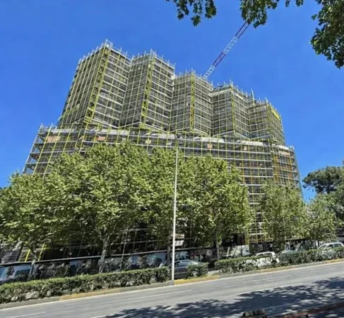 Tirane, shitet ambjent biznesi Kati 1, 90 m² 225.000 € 