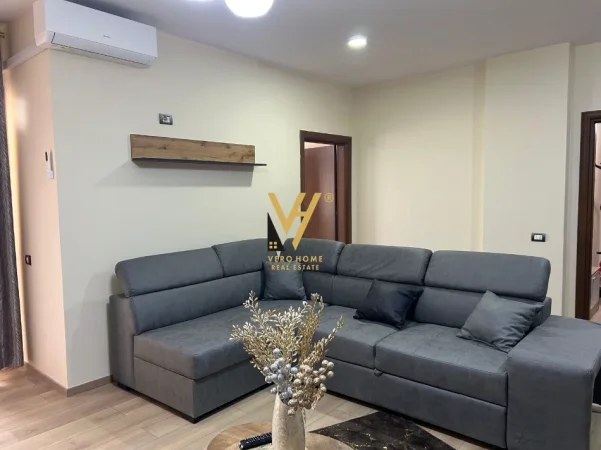 Tirane, jepet me qera apartament 1+1+Ballkon Kati 4, 68 m² 670 € (RRUGA E KAVAJES)
