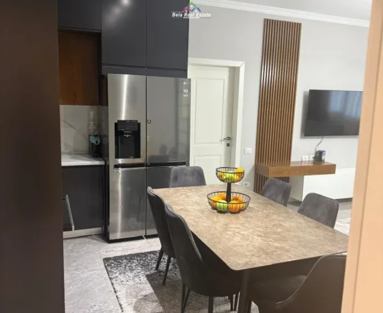 Tirane, jepet me qera apartament 2+1 Kati 2, 120 m² 730 € (Rruga Panorama)