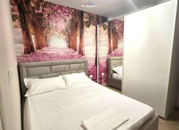 Tirane, jepet me qera apartament 1+1 Kati 7, 75 m² 650 € (Rruga e Barrikadave)