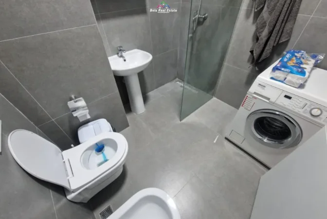 Tirane, jepet me qera apartament 1+1 Kati 4, 70 m² 470 € (Rruga sokrat Miho)