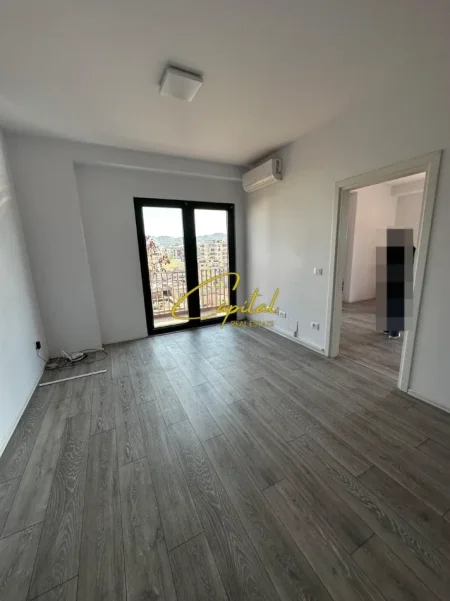 Tirane, jepet me qera zyre Kati 6, 68 m² 600 € (GARDEN BUILDING)