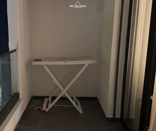 Tirane, jepet me qera apartament 1+1 Kati 3, 70 m² 1.050 € (Rruga Hiqmet Delvina)