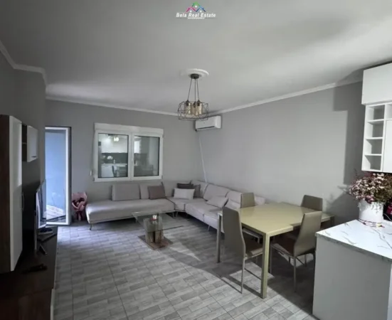 Tirane, jepet me qera apartament 2+1 Kati 5, 100 m² 670 € (Rruga Teodor Keko)