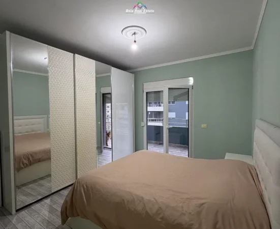 Tirane, jepet me qera apartament 2+1 Kati 5, 100 m² 670 € (teodor keko)