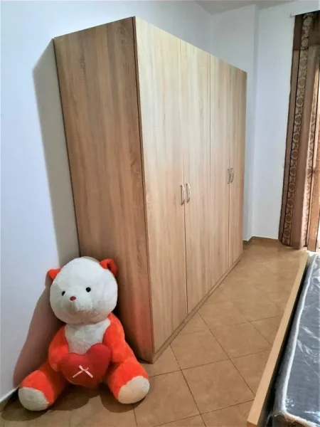 Tirane, shitet apartament 1+1+Ballkon Kati 3, 66 m² 125.000 € (Rruga 5 Maji, afer shkolles Tirana Jone)