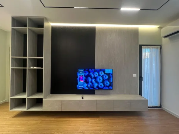 Tirane, jepet me qera apartament 1+1 Kati 5, 57 m² 700 € (xhamlliku , oxhaku)