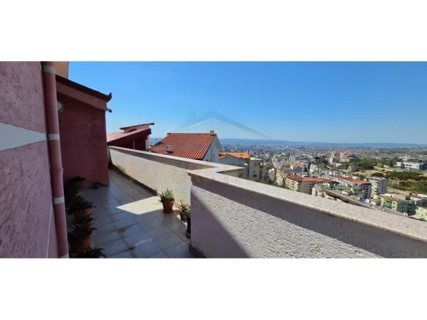 Tirane, shitet apartament 2+1 Kati 4, 119 m² 180.000 € (Fresk)
