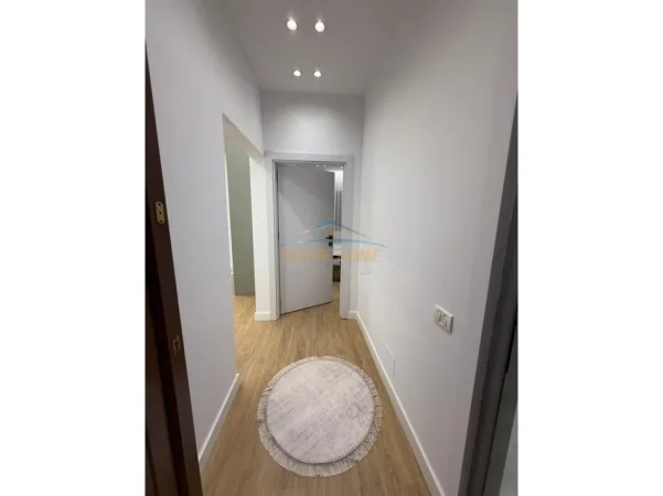 Tirane, shitet apartament 1+1+Ballkon Kati 5, 51 m² 111.000 € (Unaza e Re)