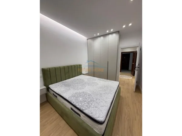 Tirane, shitet apartament 1+1+Ballkon Kati 5, 51 m² 111.000 € (Unaza e Re)