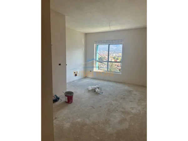 Tirane, shes apartament 1+1 Kati 6, 60 m² 99.000 € (ali dem)