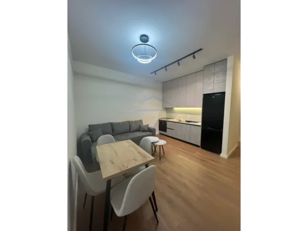 Tirane, shitet apartament 1+1 Kati 2, 48 m² 129.000 € (Kompleksi Colombo,Oxhaku)