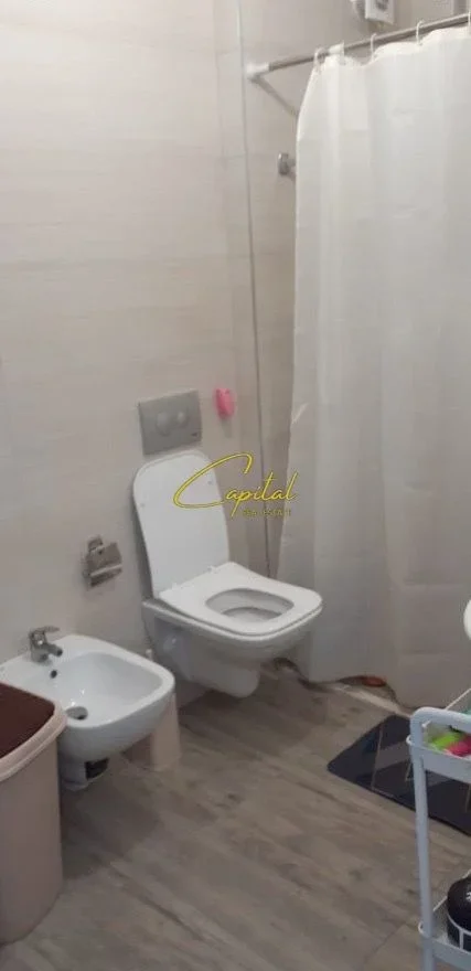 Tirane, jepet me qera apartament 1+1 Kati 5, 72 m² 500 € (RRUGA E KAVAJES)