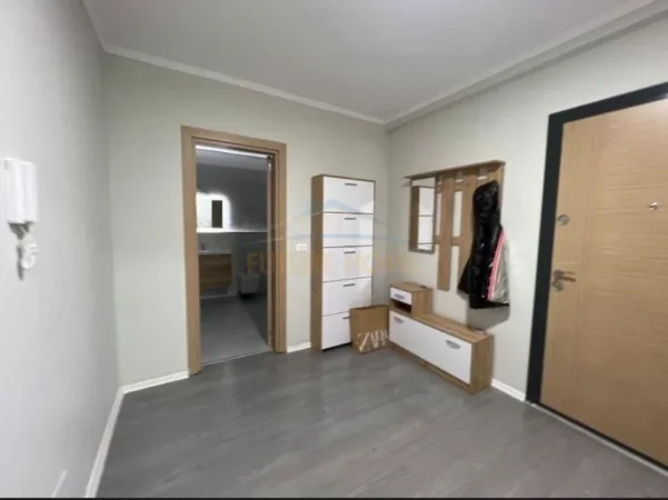 Tirane, jepet me qera apartament 1+1 Kati 1, 75 m² 500 € (Rruga 5 Majit,Tiranë)