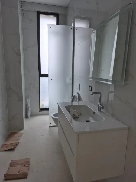 Tirane, shitet apartament 1+1 Kati 2, 79 m² 220.000 € 