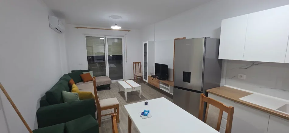 Tirane, jepet me qera apartament 1+1 Kati 5, 72 m² 500 € (Golden Park 1)