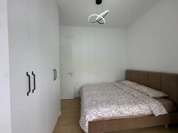 Tirane, jepet me qera apartament 1+1 Kati 6, 400 € 