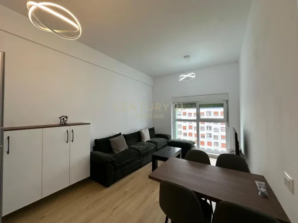Tirane, jepet me qera apartament 1+1 Kati 6, 400 € 