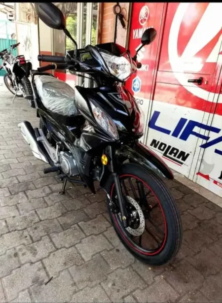 Tirane, shitet motor Zonsen , e zeze 600 km 1.100 €