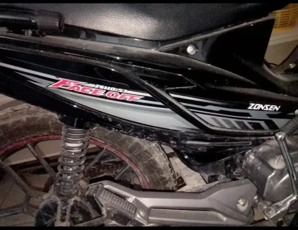 Tirane, shitet motor Zonsen , e zeze 600 km 1.100 €