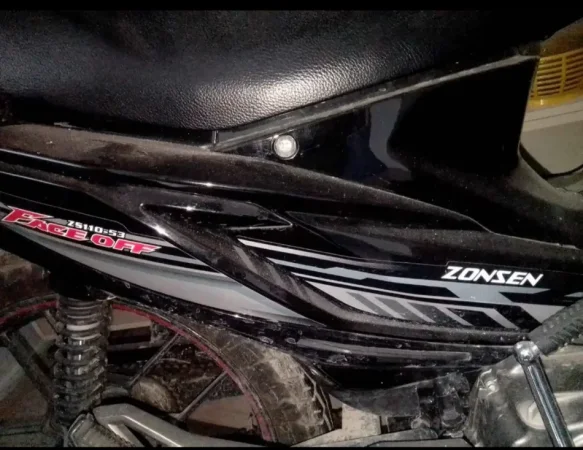 Tirane, shitet motor Zonsen , e zeze 600 km 1.100 €