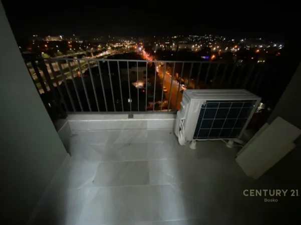 Tirane, jepet me qera apartament 1+1 Kati 5, 86 m² 600 € 