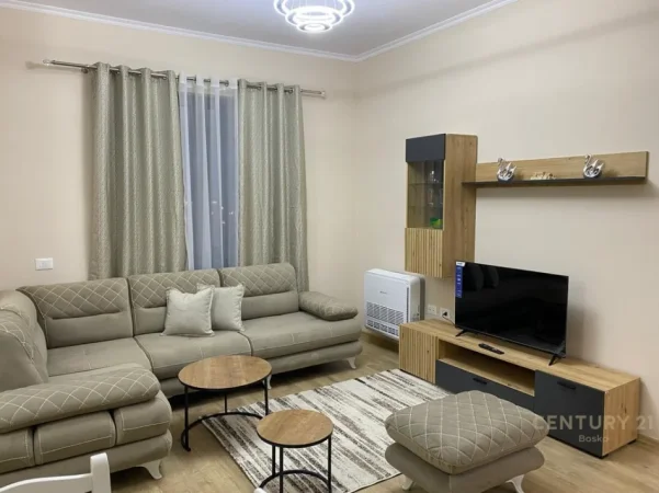 Tirane, jepet me qera apartament 1+1 Kati 5, 86 m² 600 € 