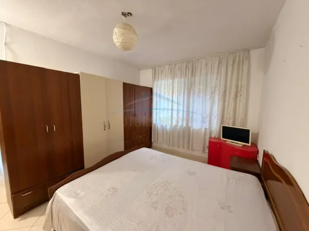Tirane, jepet me qera apartament 1+1 Kati 1, 60 m² 330 € (Nisharaku,)