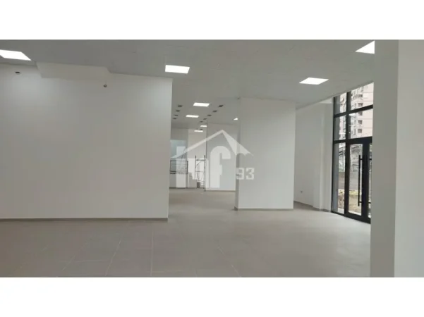 Tirane, shitet ambjent biznesi Kati 0, 418 m² 1.430.000 € (RRUGA E “BARRIKADAVE”, PRANË GJIMNAZIT “SAMI FRASHËRI”)