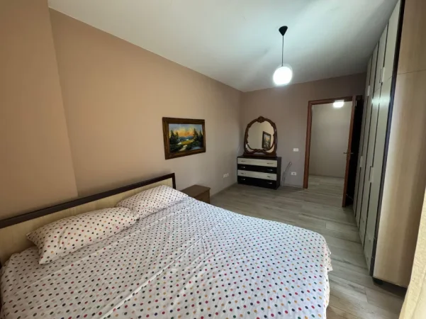 🔥 JEPET ME QERA APARTAMENTI 1+1 TEK  STACIONI I TRENIT (PËRBALLË SPAK) 🔥,  500 mije leke