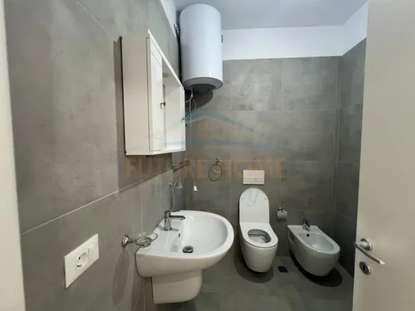Tirane, jepet me qera apartament 2+1 Kati 7, 94 m² 470 € (Kompleksi Univers City)