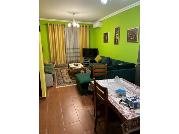 Tirane, jepet me qera apartament 1+1 Kati 2, 61 m² 550 € 