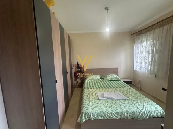 Tirane, jepet me qera apartament 1+1+Ballkon Kati 3, 85 m² 570 € (KODRA E DIELLIT)