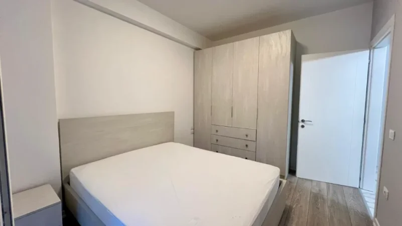 Jepet me Qera: 2+1 Liqeni i Thate (FZ Construction) - Kati 3 - 60,000 Leke/muaj - Sp.80m² || Ne nje nga zonat me te preferuara te Tiranes