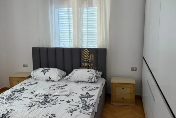 Tirane, jepet me qera apartament 2+1+Ballkon Kati 2, 90 m² 500 € (Don Bosko)