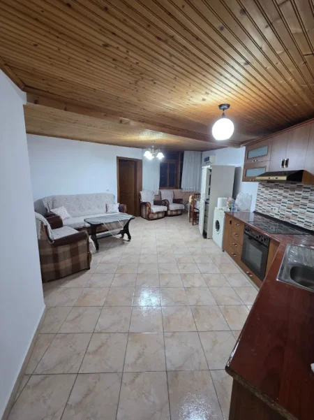 Tirane, jepet me qera apartament 1+1+Ballkon Kati 10, 65 m² 400 € (DON BOSKO)