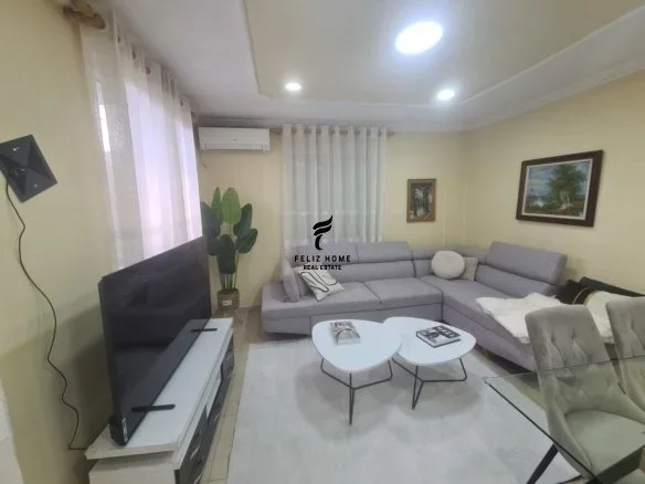 Tirane, jepet me qera apartament 1+1 Kati 3, 65 m² 550 € (BULEVARDI GJERGJ FISHTA)