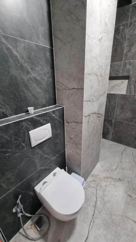 Tirane, jepet me qera apartament 1+1 Kati 7, 65 m² 600 € Don Bosko