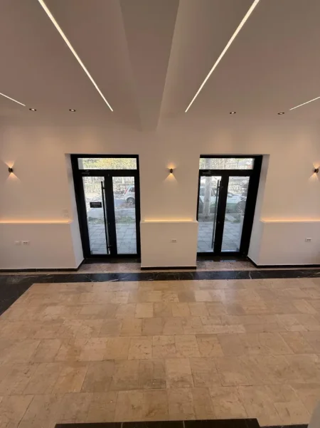Tirane, shitet ambjent biznesi Kati 0, 65 m² 410.000 € (Prane Harry Fultz)