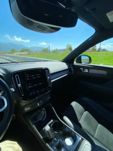 Tirane, shitet Volvo XC40 R-Design 4x4, viti 2021