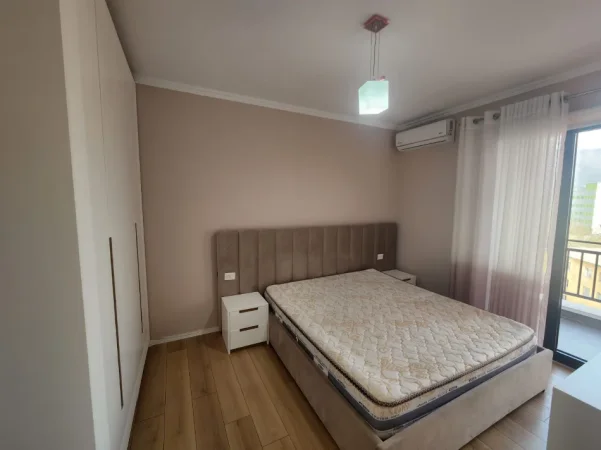 Tirane, jepet me qera apartament 2+1 Kati 6, 114 m² 750 € (Farmacia 10)