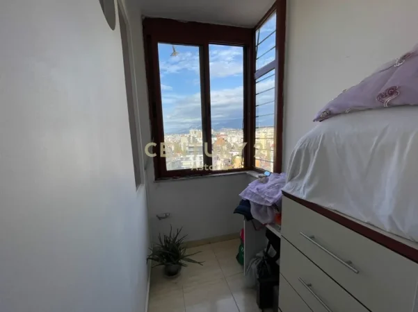 Tirane, jepet me qera apartament 1+1 Kati 12, 64 m² 500 €