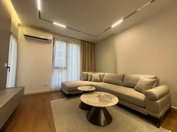 Tirane, jepet me qera apartament 1+1 Kati 5, 67 m² 700 € (Residenca Erlis)