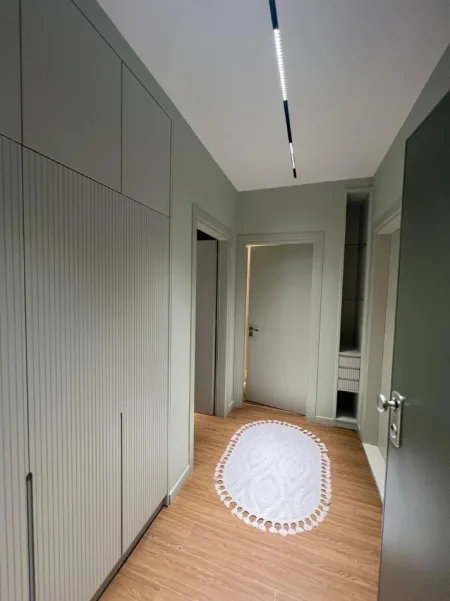 Tirane, jepet me qera apartament 1+1 Kati 5, 67 m² 700 € (Residenca Erlis)