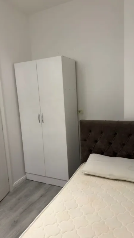 🏡 JEPET ME QERA APARTAMENT 2+1 TEK RRUGA 5 MAJI,   700 Euro